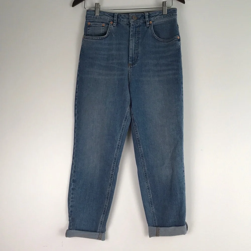 ASOSHigh waisted Bum Ripped jeans